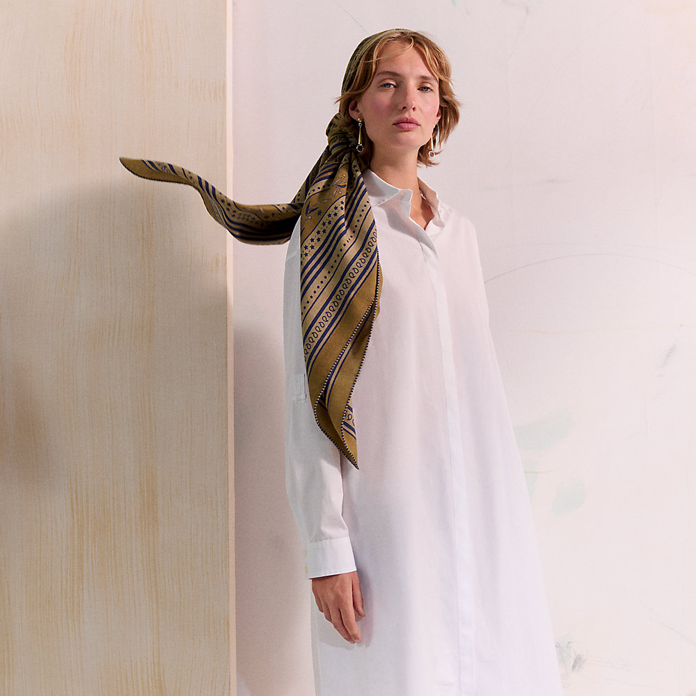 【25SS /キャメル】HERMES Festival des Amazones バンダナ 140 Festival des Amazones Bandana shawl 140 | Hermès Australia